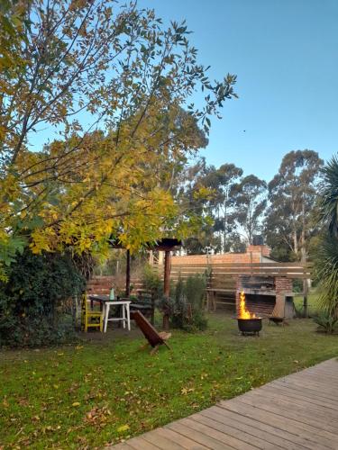 Taman di luar Cabaña en la Colina