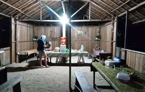 Gallery image of Mawar Homestay in Besir