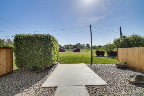Imagen de la galería de Luxurious Tacoma Retreat with Quartz Countertops!, en Edgewood
