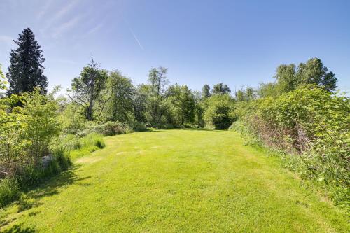 Imagen de la galería de Luxurious Tacoma Retreat with Quartz Countertops!, en Edgewood