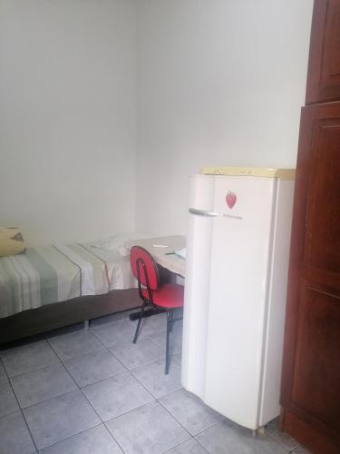 Katil atau katil-katil dalam bilik di quarto para Rapaz, centro, Sinop MT