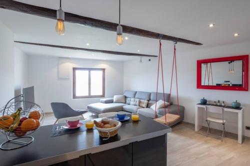 Galeriebild der Unterkunft Maison provençale style archi 100 M² clim parking in Éguilles