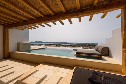 Πισίνα στο ή κοντά στο Utopia Suites by Anna Platanou