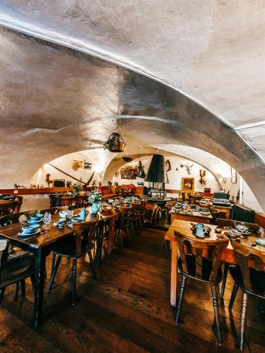 Restaurace v ubytování Auberge l'Estoilies