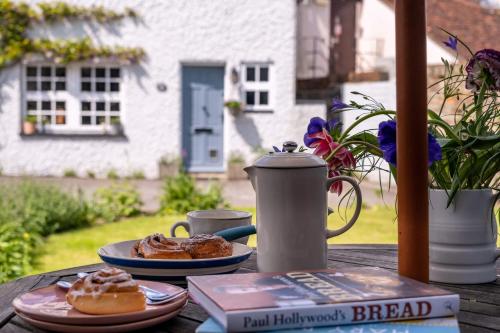 The Little Thatched Cottage – Photos 5