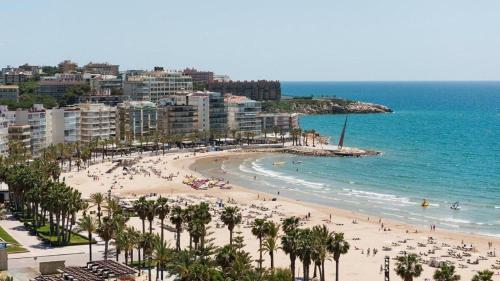 Apartamento céntrico con piscina