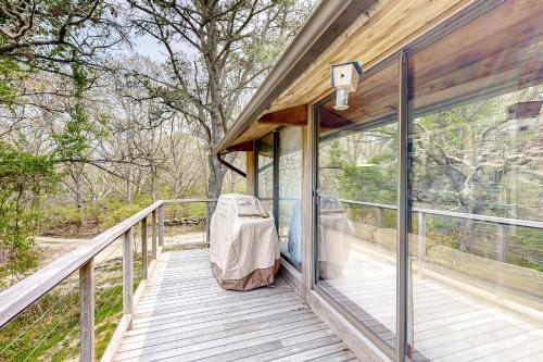 Gallery image of Bijha's View in Chilmark