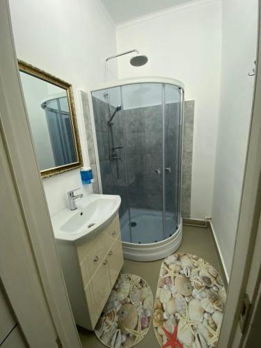 Ένα μπάνιο στο KASPI HOSTEl