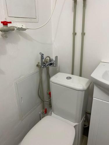 Ένα μπάνιο στο KASPI HOSTEl