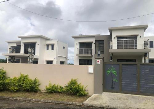 Gallery image of Grand View Villa in Pont Colville