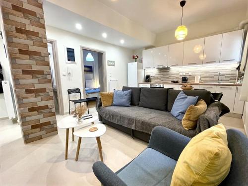 Elegant & Modern Flat Near Panathenaic Stadium