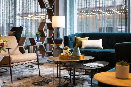 Le Meridien Essex Chicago Image