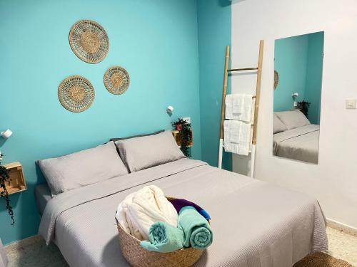 Кровать или кровати в номере Gay Hostel Torremolinos (Men Only)