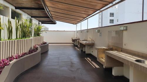 Fotografie z fotogalerie ubytování Hermoso departamento amoblado con piscina, area parrillas v destinaci Lima