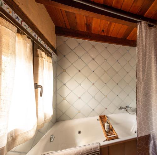 Bilik mandi di Apartamentos Turisticos La Alqueria De Valverde