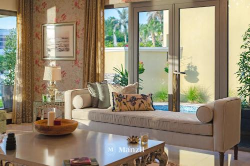 Fotografie z fotogalerie ubytování Manzil - Ultra Luxury 5BR Villa with Pool and Beach Access in Palm Jumeirah v Dubaji