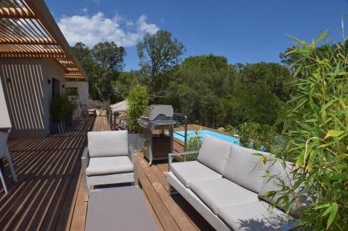 Villa pool heated, nature, beach & comfort