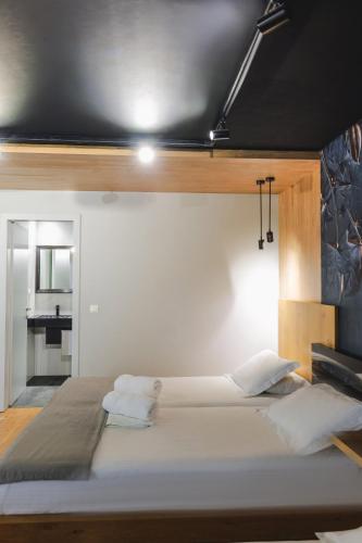 Porto Eda Hotelにあるベッド