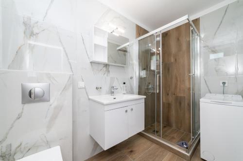 Ein Badezimmer in der Unterkunft Argilos & Argilos Deluxe Residential Complexes