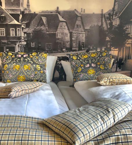Postel nebo postele na pokoji v ubytování Hotel Nuhnetal