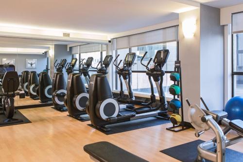 Gimnasio o equipo deportivo en Calgary Marriott Downtown Hotel