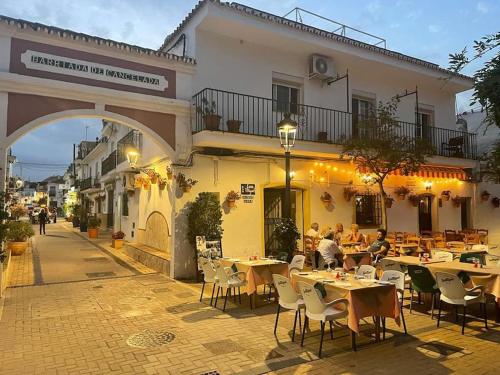 4 Bedroom Townhouse 200 meters from the Beach!