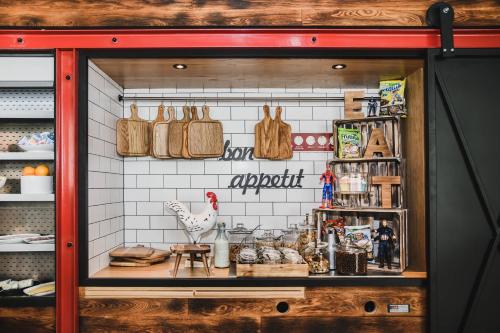 Cucina o angolo cottura di Moxy Katowice Airport