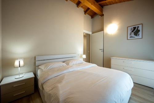 Ένα ή περισσότερα κρεβάτια σε δωμάτιο στο Casa Elena