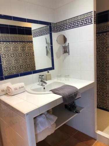 Gallery image of Villa Antoline in Cagnes-sur-Mer