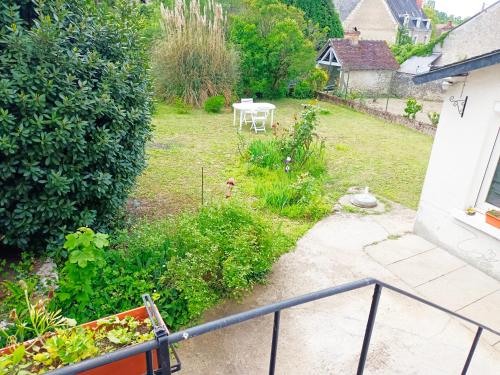 Vonkajšia záhrada v ubytovaní Petite maison étape Loire à vélo ou Compostelle