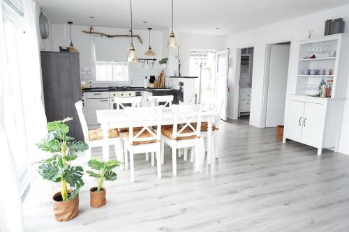 Φωτογραφία από το άλμπουμ του Ferienhaus Max am Wasser Ferienpark Vislust σε Wervershoof