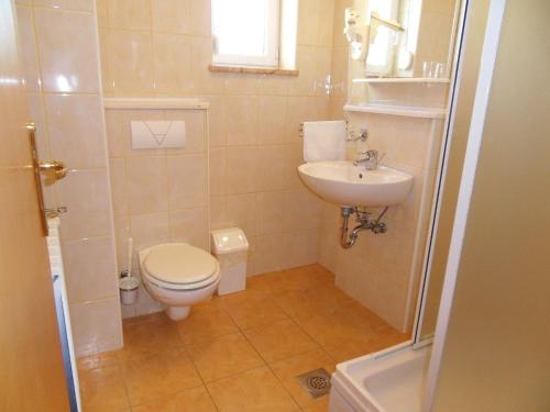 Kúpeľňa v ubytovaní Apartments Petricevic