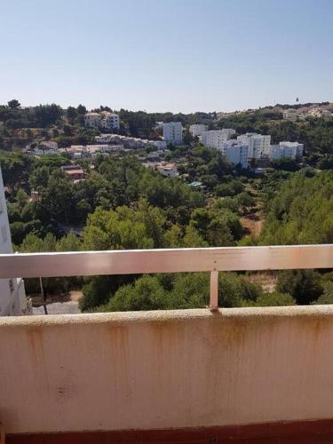 a view of a city from a bridge at Profiter,de,la,mer,et,de,Lisbonne,Cascais in Alcabideche