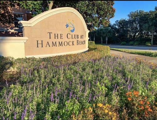 Zahrada ubytování Palm Coast, FL 2BD 2BR Beach Villa! Walk to the Ocean!
