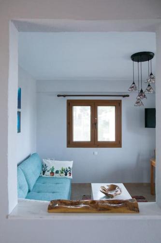 Χώρος καθιστικού στο Quiet Panoramic Sea View Home -Large Balcony