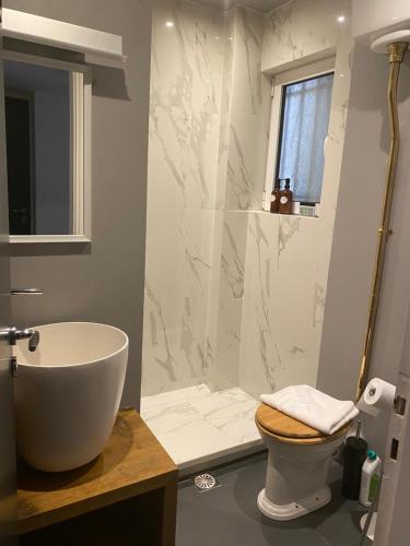 Apartment in Fancy Athenian Neighbourhood