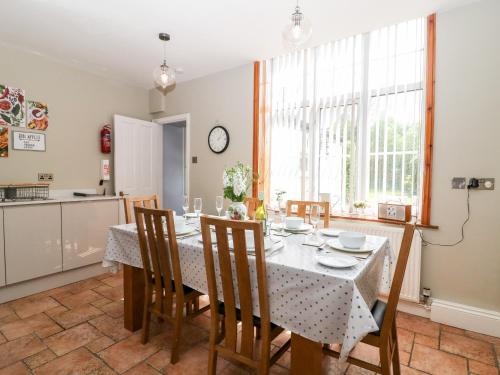 The Cottage at Broadway – Photos 4