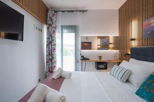 Postel nebo postele na pokoji v ubytování Aphrodite Apartment ideal for holidays in Siviri