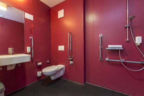 Phòng tắm tại mk hotel london