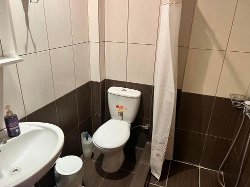 Ένα μπάνιο στο Althea Studios & Apartments