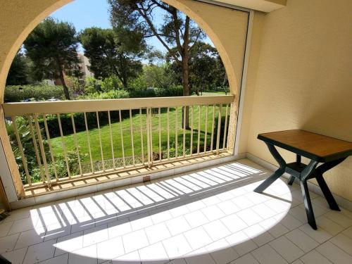 Appartement Six-Fours-les-Plages, 2 pièces, 4 personnes - FR-1-316-109