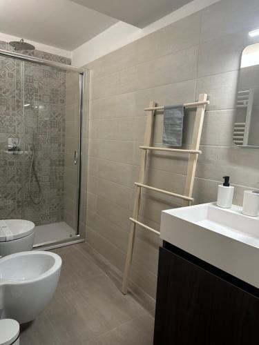 Imbriani 69 Apartment tesisinde bir banyo