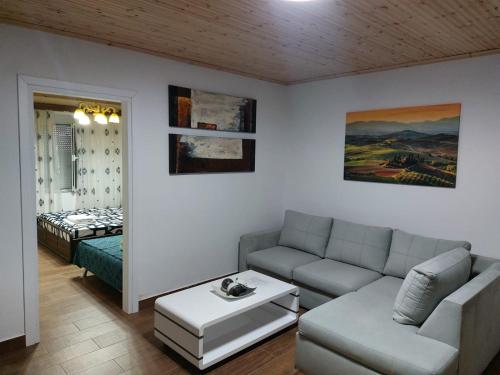 Herta Apartment - Image 14
