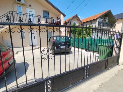 Μπαλκόνι ή βεράντα στο A1 - Airport Belgrade Apartment