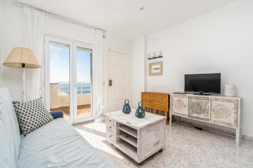 WELCS APARTAMENTO 069 EMP con Piscina frente al Mar