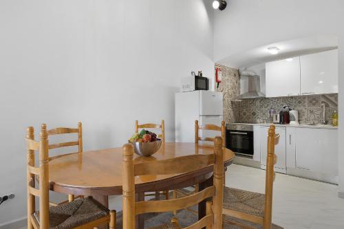 Gallery image of Pool side Villa Zara in Albufeira