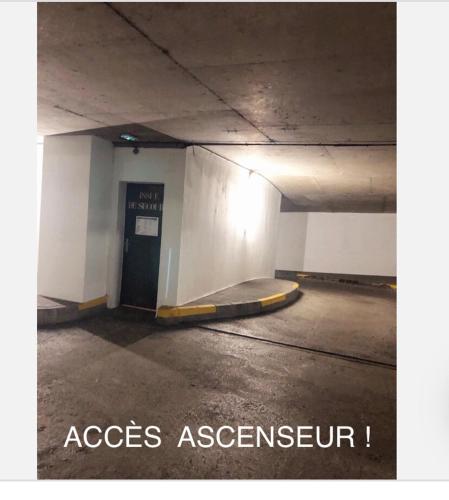 Hyper-Centre historique avec possibilité de réservation parking photo 32