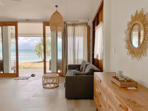 Posezení v ubytování Sunset Beach Resort Weh