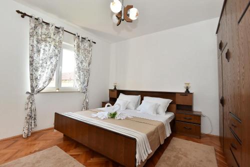 Lana apartman