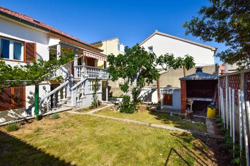 Lana apartman